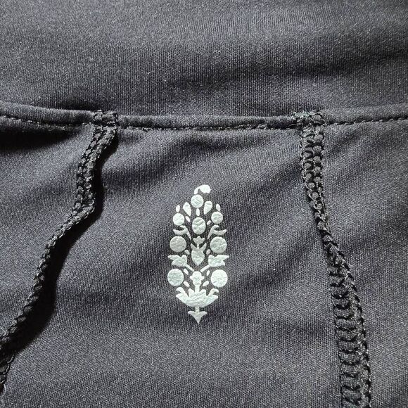 Free People FP Movement Black Twist Crop Top - Picture 4 of 5